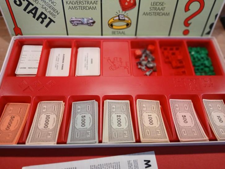 Oude Monopoly Editie, Hobby en Vrije tijd, Gezelschapsspellen | Bordspellen, Gebruikt, Drie of vier spelers, Vijf spelers of meer