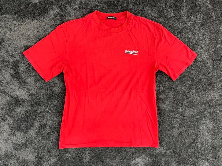 Balenciaga Political Shirt Rood | Maat L |Topkwaliteit, Kleding | Heren, T-shirts, Zo goed als nieuw, Maat 52/54 (L), Rood, Ophalen of Verzenden