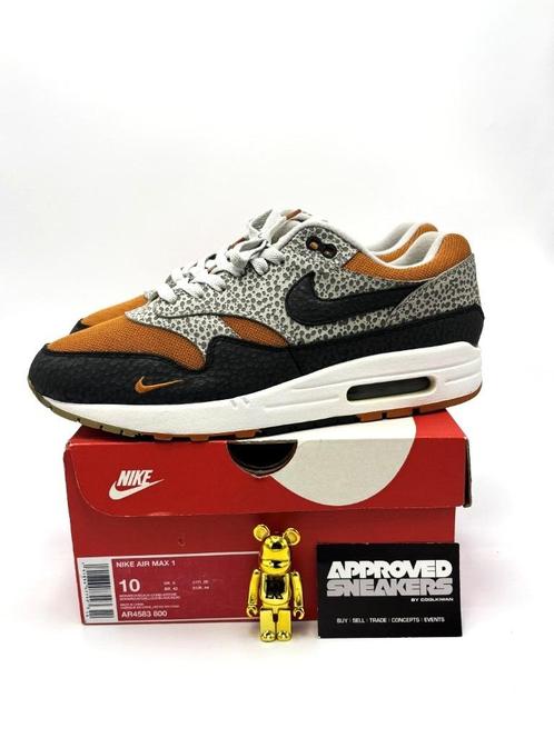 Nike Air Max 1 size? Safari (2018) AR4583-800 US10 44, Kleding | Heren, Schoenen, Zo goed als nieuw, Overige kleuren, Ophalen of Verzenden