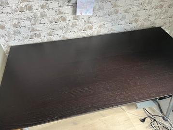 Ikea bureau 160x80cm in hoogte instelbaar 