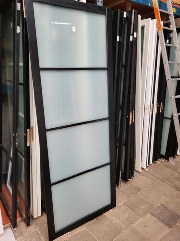 88x231,5cm binnendeur opdek R Staal look zwart mat glas SK2 beschikbaar voor biedingen