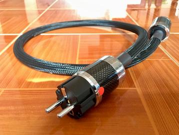 NIEUW! “DRAFT” Custom Furutech Power Cord beschikbaar voor biedingen