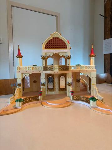 Prinsessenkasteel Play Mobil beschikbaar voor biedingen