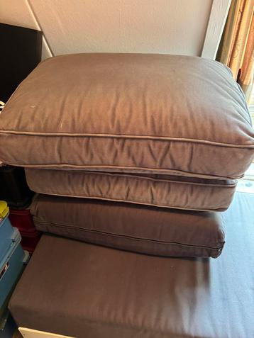 3 kussens van een Ikea bankstel . beschikbaar voor biedingen