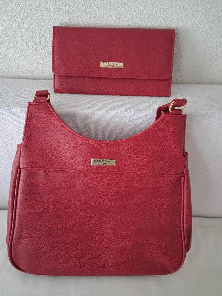 Nieuwe Eternel love schoudertas met bijpassende portemonnee, Sieraden, Tassen en Uiterlijk, Tassen | Schoudertassen, Nieuw, Overige merken