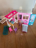 Inklapbaar Barbiehuis met accessoires, Ophalen, Gebruikt, Poppenhuis