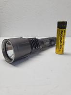 Originele Nitecore P25 tactische zaklamp, Caravans en Kamperen, Zaklampen, Ophalen, Zo goed als nieuw, Batterij