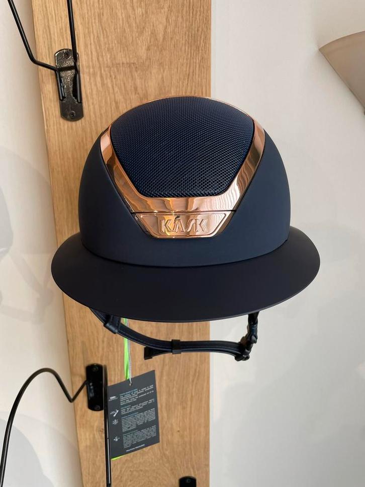 Showmodel KASK Star Lady Navy / Rosegold maat 57, Dieren en Toebehoren, Paardrijkleding, Zo goed als nieuw, Cap, Ophalen of Verzenden