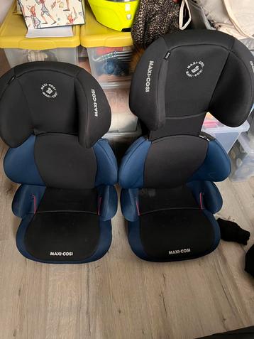 2x Maxi-Cosi Kinderstoeltjes beschikbaar voor biedingen