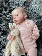 Reborn baby meisje 🌸 verzwaard, Verzamelen, Poppen, Ophalen of Verzenden, Zo goed als nieuw, Babypop, Levensecht of Reborn