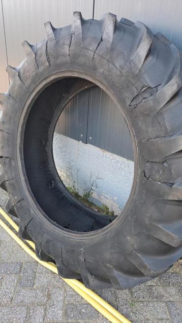 Tractorband zandbak gratis beschikbaar voor biedingen
