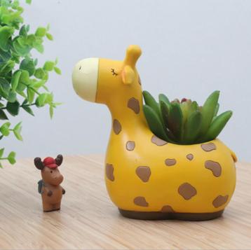 Giraffe Bloempot / Bloem Pot Bak Plantenbak Dier beschikbaar voor biedingen