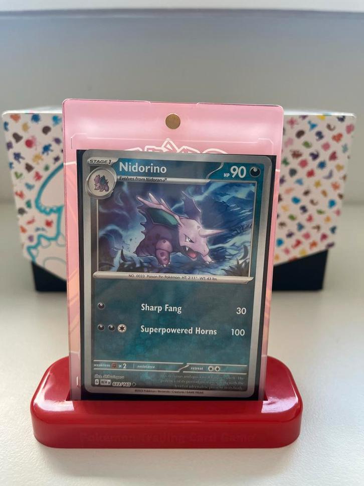 Reverse holo Nidorino Pokémonkaart - MEW 033/165, Hobby en Vrije tijd, Verzamelkaartspellen | Pokémon, Zo goed als nieuw, Losse kaart