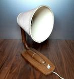 Vintage wandlamp. 28 cm. van wand t/m kap. Jaren '60., Ophalen of Verzenden