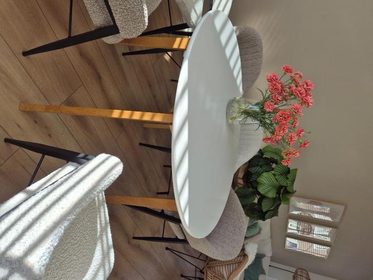 Eettafel wit (Jysk Jegind), Huis en Inrichting, Tafels | Eettafels, Gebruikt, 50 tot 100 cm, 50 tot 100 cm, Vier personen, Rond