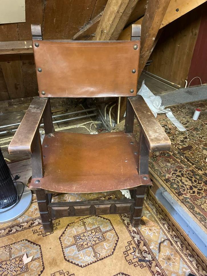 Vintage Leren Stoel met Houten Frame, Doe-het-zelf en Verbouw, Elektra en Kabels, Gebruikt, Overige typen, Ophalen of Verzenden