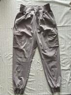 Under Armour Trekking/Trail Broek - Amper Gedragen, Kleding | Dames, Sportkleding, Maat 38/40 (M), Beige, Overige typen, Ophalen of Verzenden