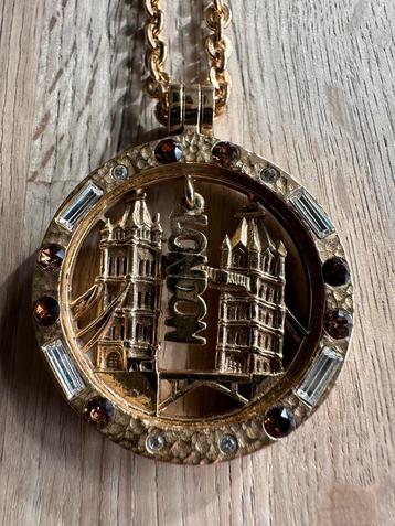 Ketting Nikki Lissoni love life London beschikbaar voor biedingen