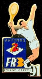 Tennis pin- Roland Garros Antenne 2 FR 3-91-, Verzenden, Nieuw, Sport, Speldje of Pin