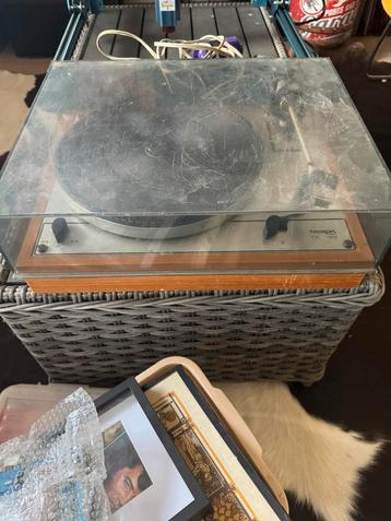 Thorens TD 166 draaitafel. beschikbaar voor biedingen