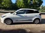 Hyundai i20 1.0 T-gdi 5-DRS 2017 Wit met extra Winterbanden, Auto's, Voorwielaandrijving, Origineel Nederlands, Handgeschakeld