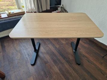 Bekant bureau IKEA voor student - afbeelding 2
