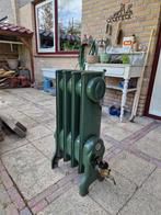 Gietijzeren Radiator - Vintage Stijl, Doe-het-zelf en Verbouw, Verwarming en Radiatoren, Ophalen, 30 tot 80 cm, Gebruikt, Radiator