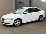 Volvo S40 1.6D Kinetic, Auto's, Volvo, Voorwielaandrijving, Gebruikt, Zwart, 4 cilinders
