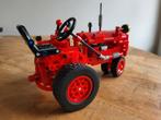 McCormick Farmall Club Tricycle van "Lego", Hobby en Vrije tijd, Modelauto's | 1:5 tot 1:12, Nieuw, Ophalen of Verzenden