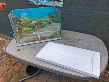 Aquarium dat lek is.  beschikbaar voor biedingen
