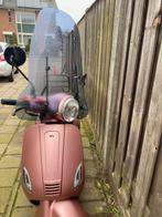 AGM scooter roze, Fietsen en Brommers, Ophalen of Verzenden, Zo goed als nieuw, Overige typen, Overige merken