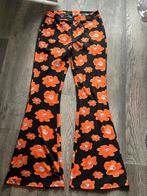 Colourful Rebel flared pants oranje bloem, maat XL, Kleding | Dames, Broeken en Pantalons, Maat 46/48 (XL) of groter, Oranje, Ophalen of Verzenden