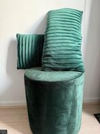 Mooie donkergroene velvet poef met kussens Leenbakker, Ophalen, Zo goed als nieuw, Minder dan 75 cm, Minder dan 50 cm