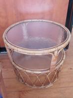 Rotan tafel uit de jaren 70 Rohe, Huis en Inrichting, Minder dan 55 cm, Gebruikt, Rond, Hout