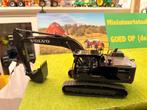 Volvo EC220EL “black”, Hobby en Vrije tijd, Modelauto's | 1:32, Ophalen of Verzenden, Nieuw, Tractor of Landbouw, Overige merken