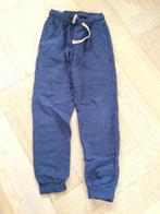 Donkerblauwe joggingbroek maat 122/128, Kinderen en Baby's, Kinderkleding | Maat 122, Broek, Gebruikt, Jongen of Meisje, Ophalen of Verzenden