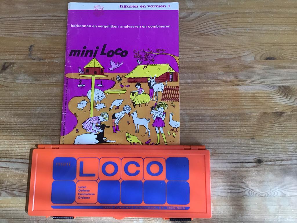 Miniloco met 1 boekje., Ophalen of Verzenden, Zo goed als nieuw