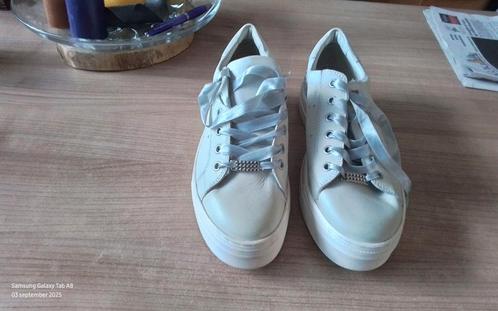 ANN & ROCKS Sneakers - Maat 41 - Lichtgrijs/Wit, Kleding | Dames, Schoenen, Zo goed als nieuw, Sneakers of Gympen, Wit, Ophalen of Verzenden