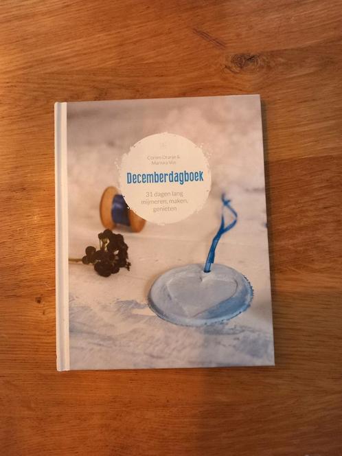 Corien Oranje - Decemberdagboek, Boeken, Godsdienst en Theologie, Zo goed als nieuw, Ophalen of Verzenden