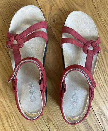 Sandalen dames Teva rood waterproof leer maat 40 beschikbaar voor biedingen