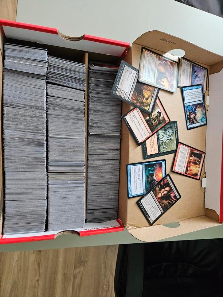 verzameling Magic kaarten - 2400+ stuks, Hobby en Vrije tijd, Verzamelkaartspellen | Magic the Gathering, Zo goed als nieuw, Meerdere kaarten
