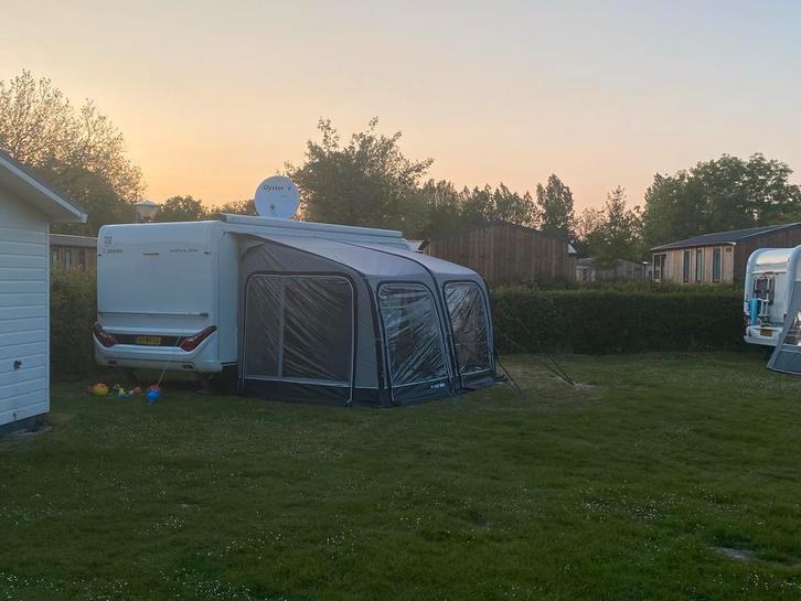 Voortent Westfield Vega 375, 2023., Caravans en Kamperen, Voortenten en Luifels, Zo goed als nieuw, Overige merken, Ophalen of Verzenden