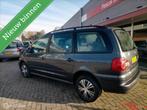 Volkswagen Sharan 2.0 Highline clima automaat nw apk, Auto's, Volkswagen, 4 cilinders, 116 pk, Origineel Nederlands, Bedrijf