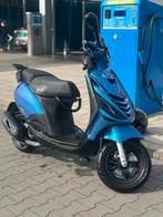 Piaggio Zip 4 takt 50cc 2024, Fietsen en Brommers, Scooters | Piaggio, Ophalen, Zo goed als nieuw, Benzine, Zip