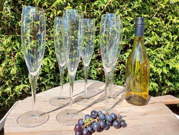 Set van 6 champagneglazen beschikbaar voor biedingen