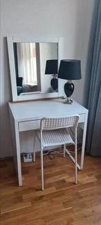 Schattig make up tafel evt. met lamp, Ophalen, Zo goed als nieuw
