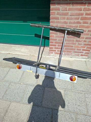fietsendrager beschikbaar voor biedingen