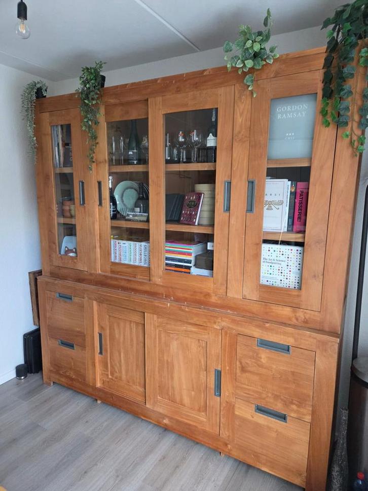 Massief teak houten buffet kast, Huis en Inrichting, Kasten | Buffetkasten, Gebruikt, 200 cm of meer, 25 tot 50 cm, Ophalen