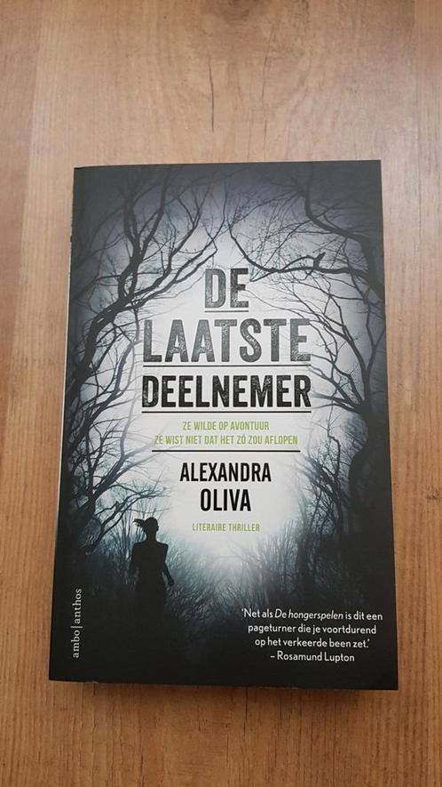Alexandra Oliva - De laatste deelnemer, Boeken, Thrillers, Zo goed als nieuw, Nederland, Ophalen of Verzenden