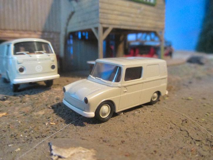 Volkswagen Typ 147 Fridolin ( Westfalia ) - Brekina grijs, Hobby en Vrije tijd, Modelauto's | 1:87, Zo goed als nieuw, Auto, Brekina